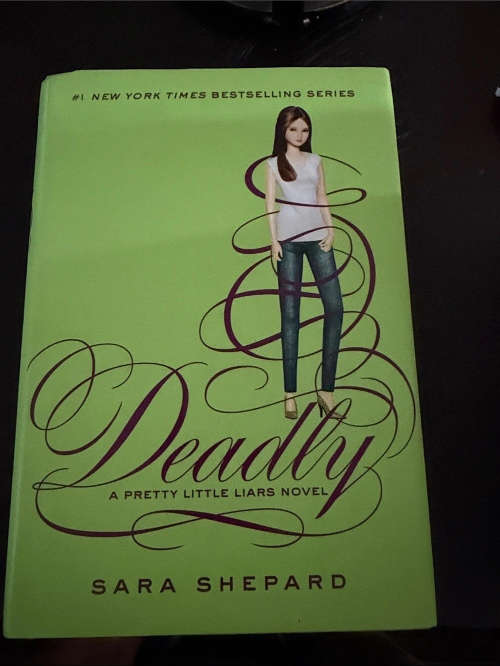 HarperTeen Deadly: A Pretty Little Liars Novel Green